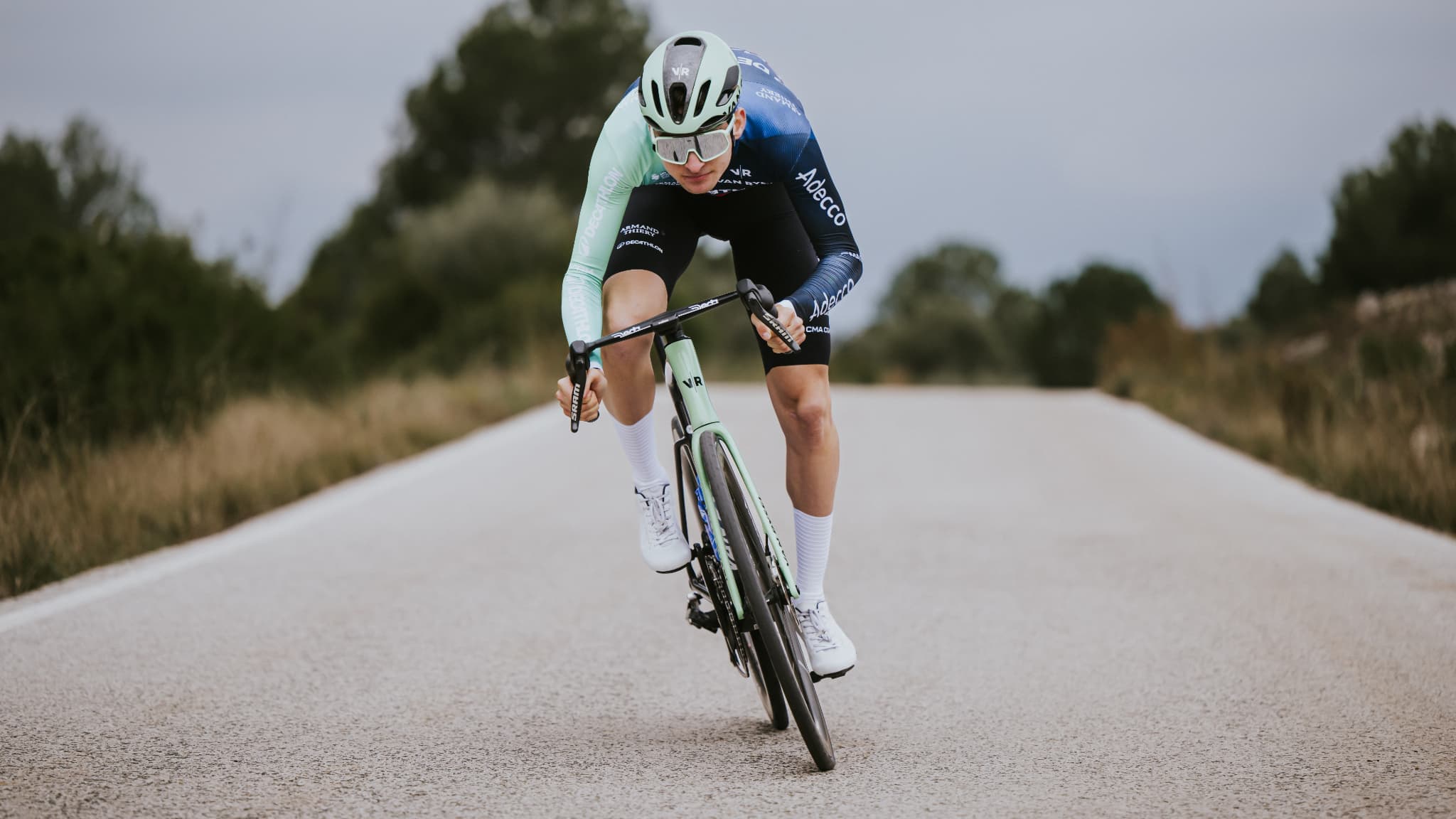 Paul Seixas triomphe en Ardèche et inspire la jeunesse française